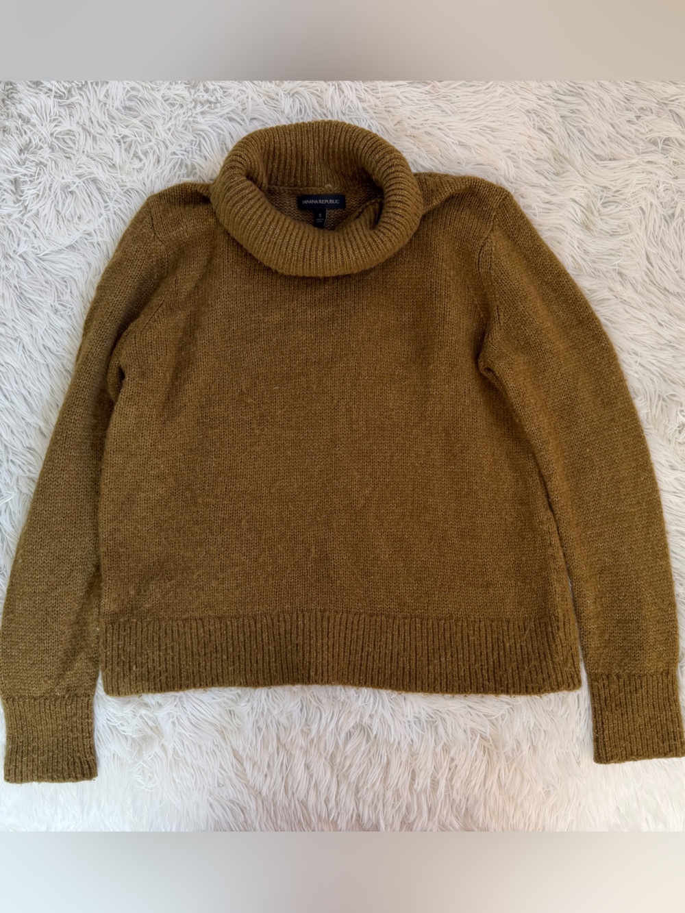 Banana Republic Size S Olive Roll-Neck Wool Blend Sweater